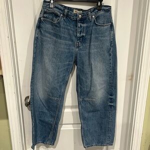 Madewell the darted barrel-leg Jean in dobbins wash